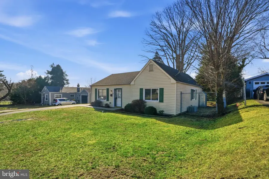 1617 W Willow Run Dr, Wilmington, DE 19805 - #2