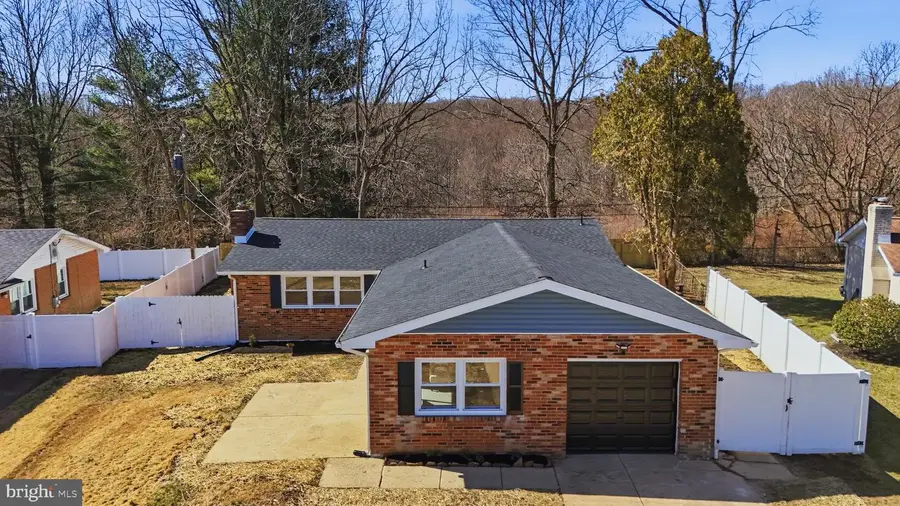 6 Thornhollow Rd, Newark, DE 19711 - #3