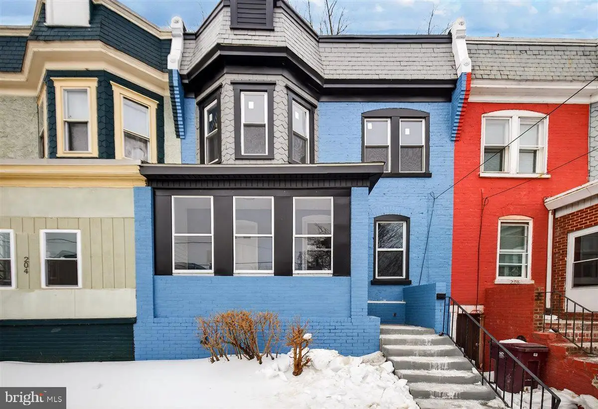 206 W 26th St, Wilmington, DE 19802 - #1