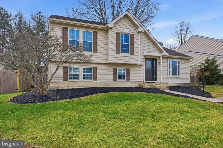 305 Kinross Dr, Newark, DE 19711 - #2