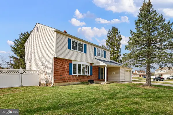 12 Lesley Ln, NEW CASTLE, DE 19720