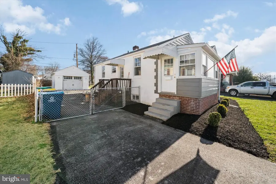 107 Lexington Dr, Claymont, DE 19703 - #2