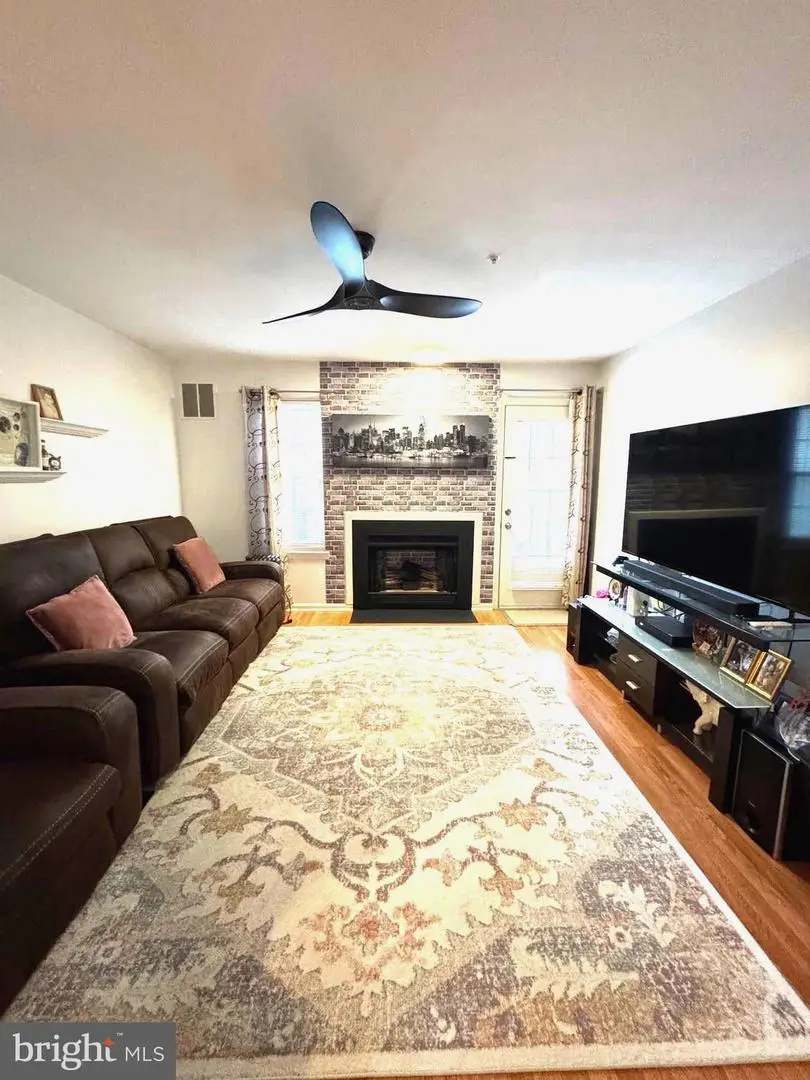 1005 Waters Edge Dr #206, Newark, DE 19702 - #2