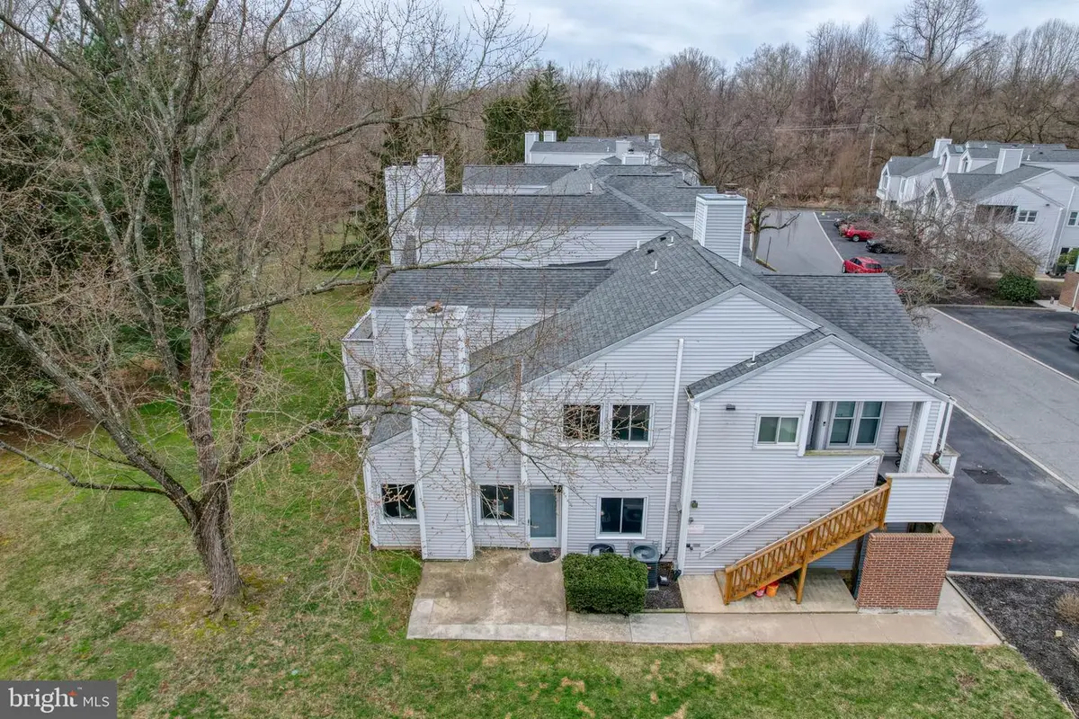 2705 Creekside Dr, Newark, DE 19711 - #1