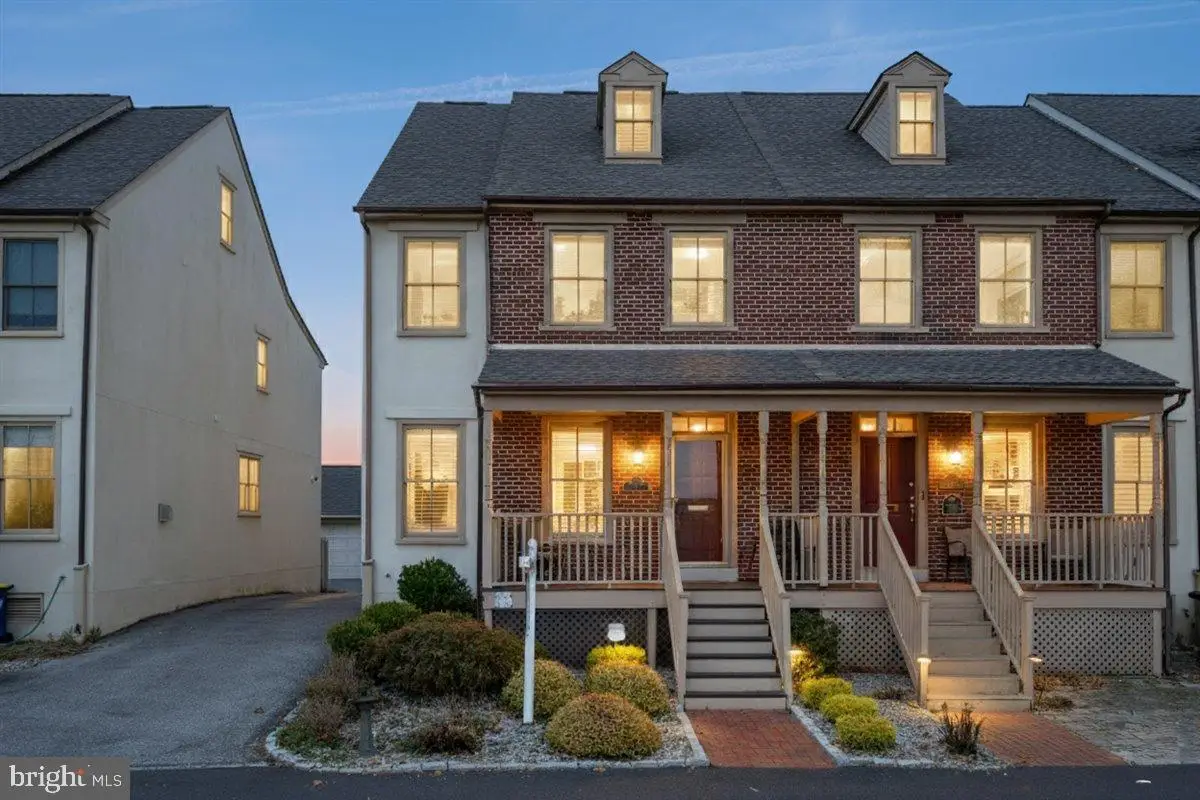 258 E 2nd St, New Castle, DE 19720 - #1