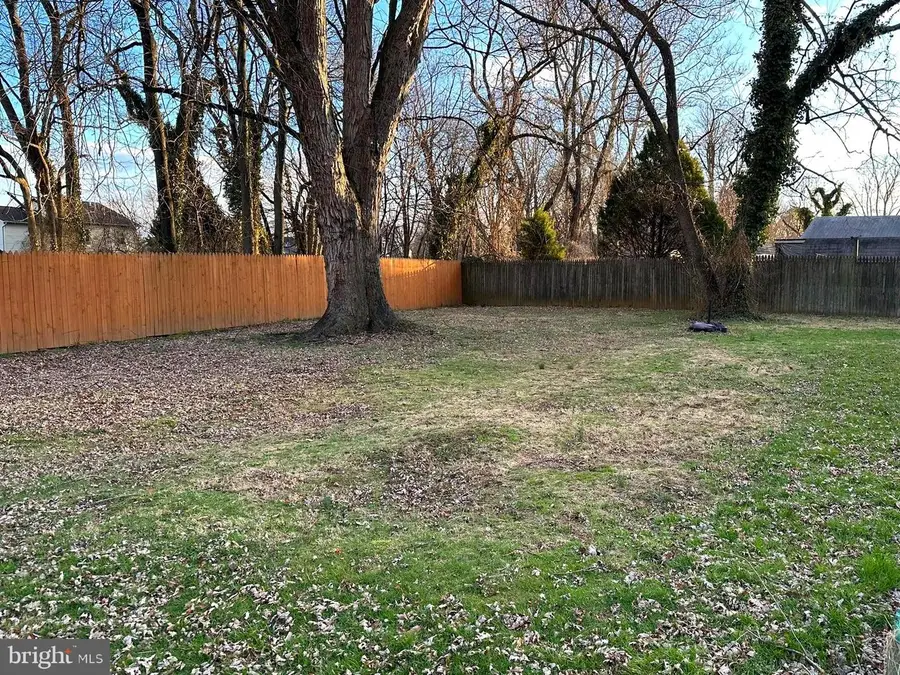 4 E Clairmont Dr, Newark, DE 19702 - #3