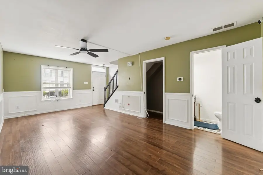 137 Creekside Ct, Newark, DE 19702 - #3