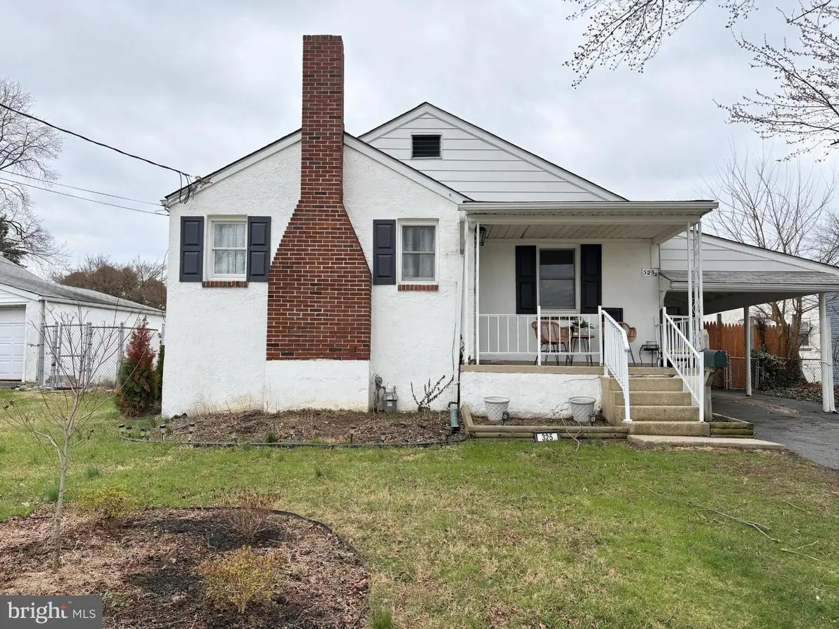 325 Jefferson Ave, New Castle, DE 19720 - #1