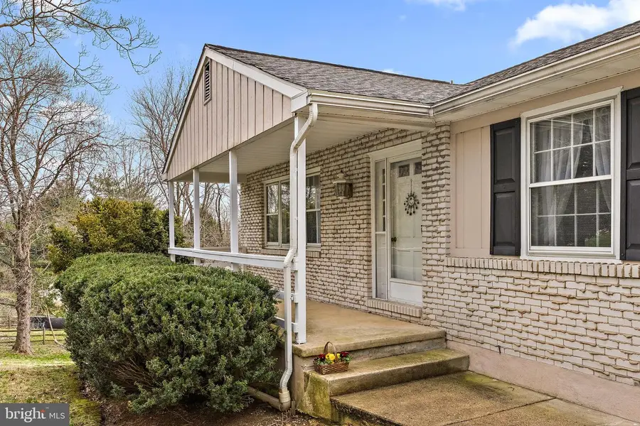 509 Holly Knoll Rd, Hockessin, DE 19707 - #2