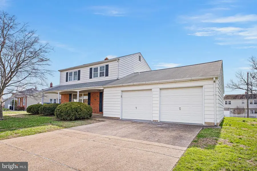 325 E Roosevelt Ave, New Castle, DE 19720 - #2