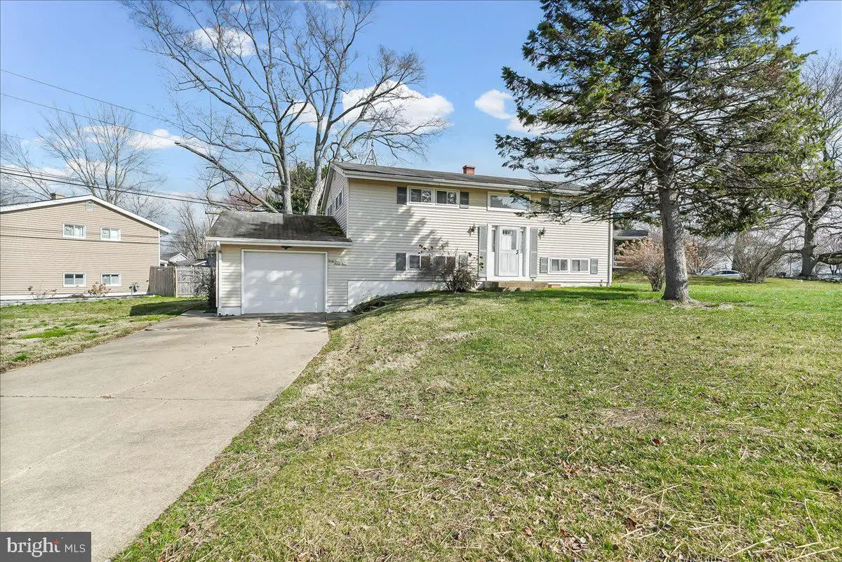 4534 Tarry Ln, Wilmington, DE 19804 - #1