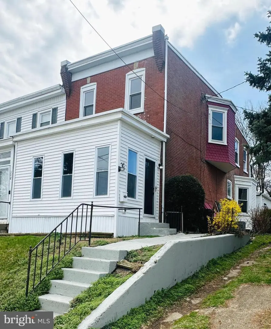 310 W 31st St, Wilmington, DE 19802 - #1