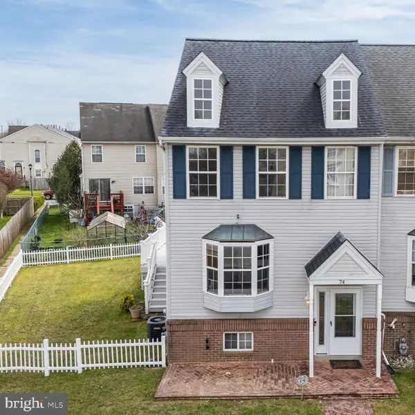 74 Three Rivers Dr, NEWARK, DE 19702