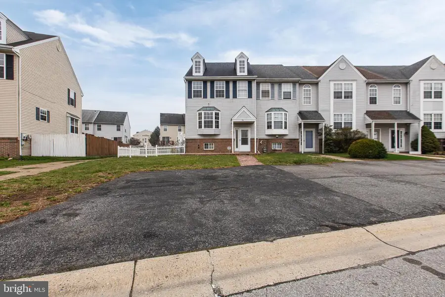 74 Three Rivers Dr, Newark, DE 19702 - #3