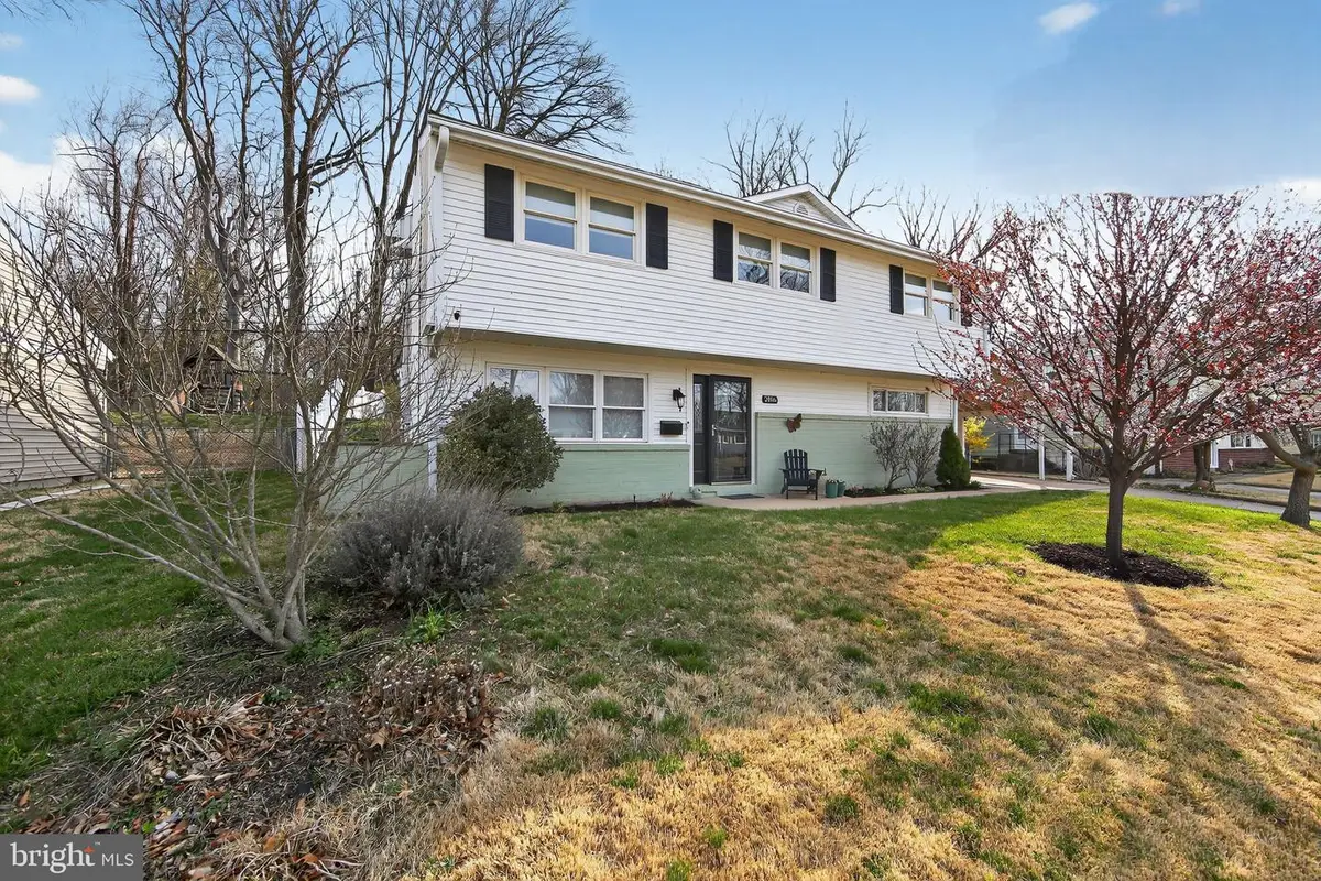 2016 Wildwood Dr, Wilmington, DE 19805 - #1