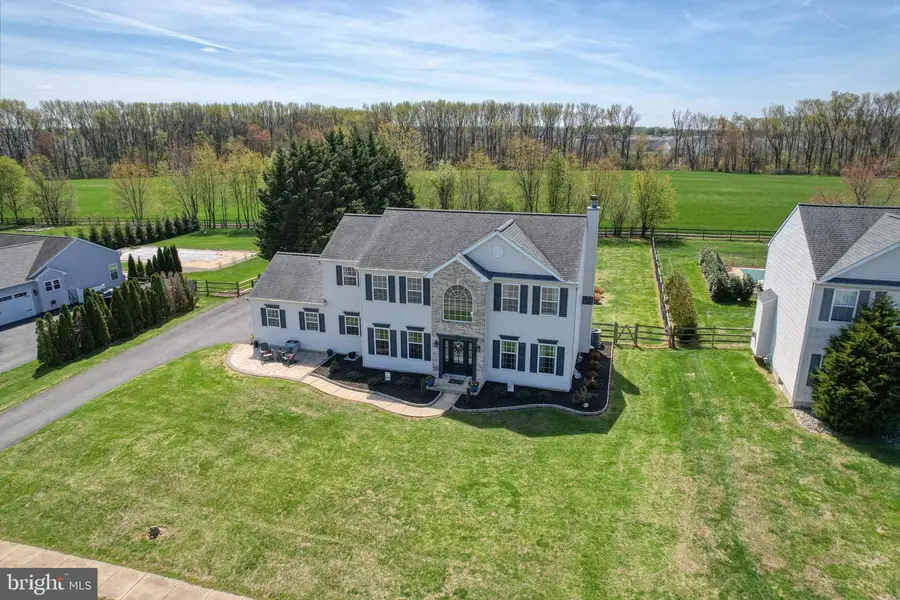 207 Olivine Cir, Townsend, DE 19734 - #3