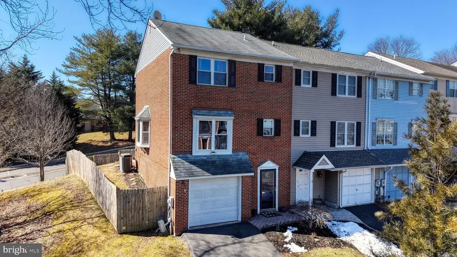 15 Ingrid Ct, Wilmington, DE 19808 - #2