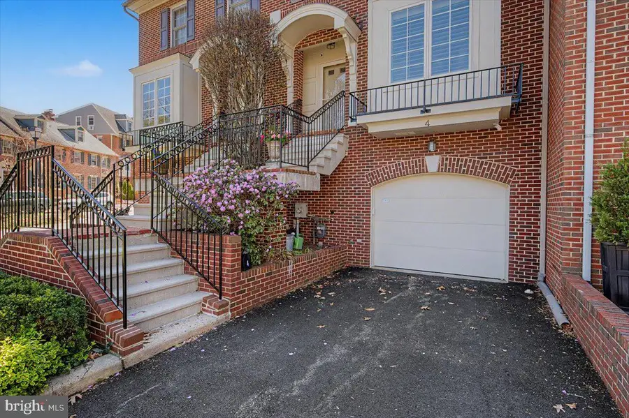 4 Rockford Mews Ct, Wilmington, DE 19806 - #3