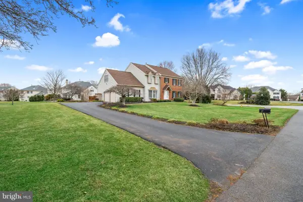 8 Bayberry Close, NEWARK, DE 19711