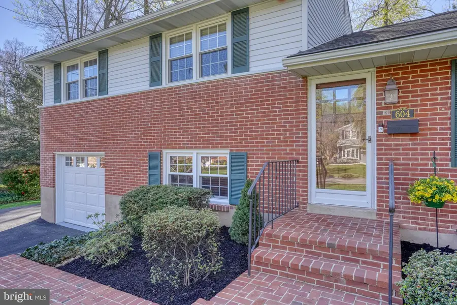 604 Ivydale Rd, Wilmington, DE 19803 - #3