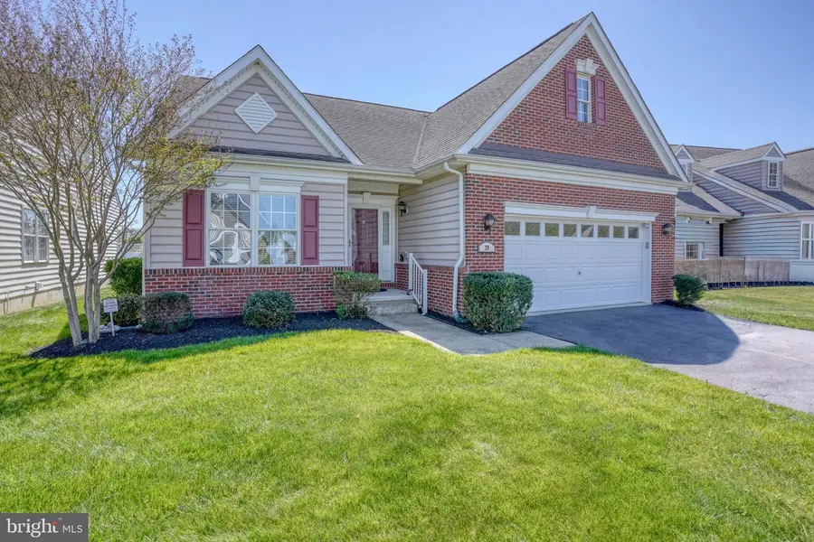29 Devalinder Dr, Newark, DE 19702 - #2