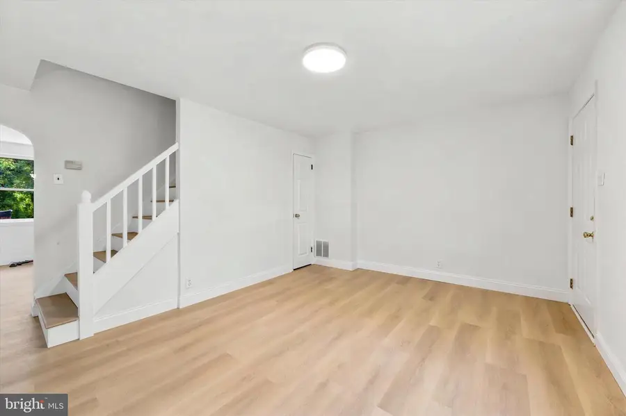 930 Dover Ave, Wilmington, DE 19805 - #3