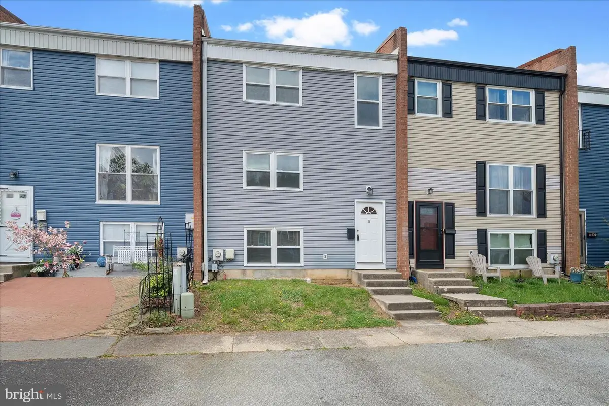 5 Farnsworth Rd, Newark, DE 19713 - #1