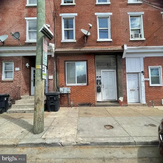 811 W 4th St, Wilmington, DE 19801 - #1