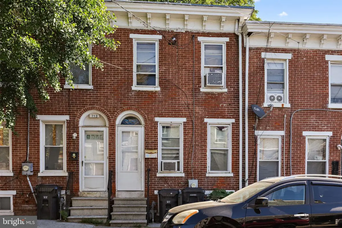715 E 10th St, Wilmington, DE 19801 - #1