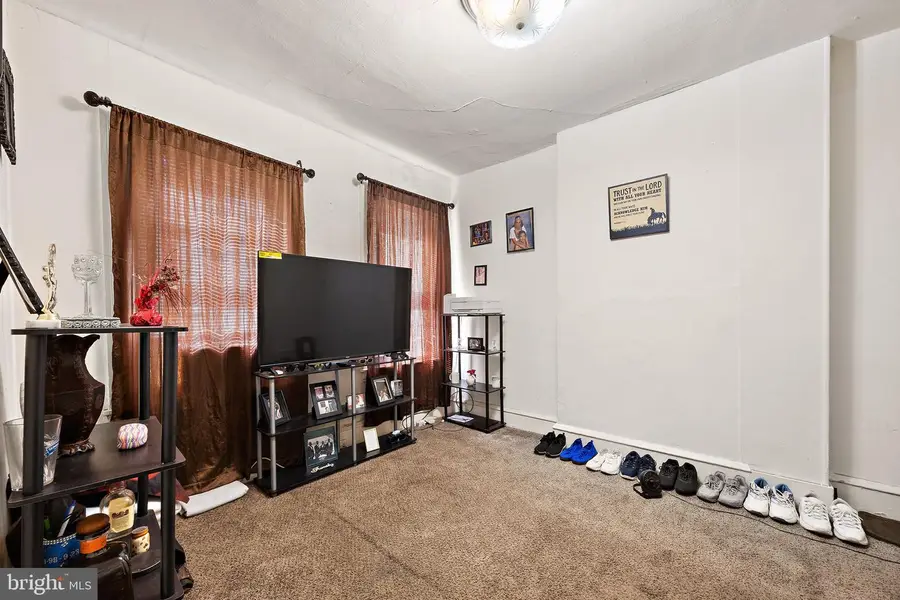 925 Kirkwood St, Wilmington, DE 19801 - #2