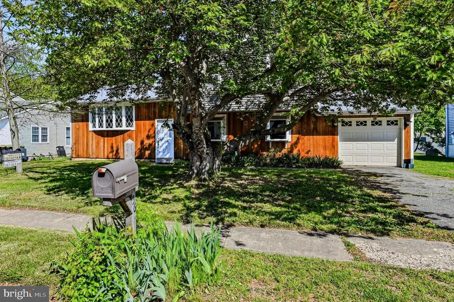 56 Upland Ct, Newark, DE 19713 - #2