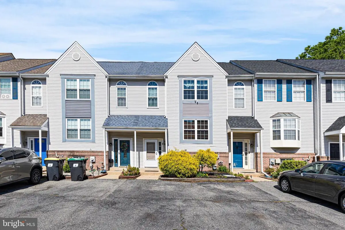 8 Winton Ln, Newark, DE 19702 - #1
