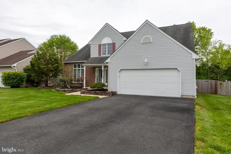 215 E Flagstone Dr, Newark, DE 19702 - #3