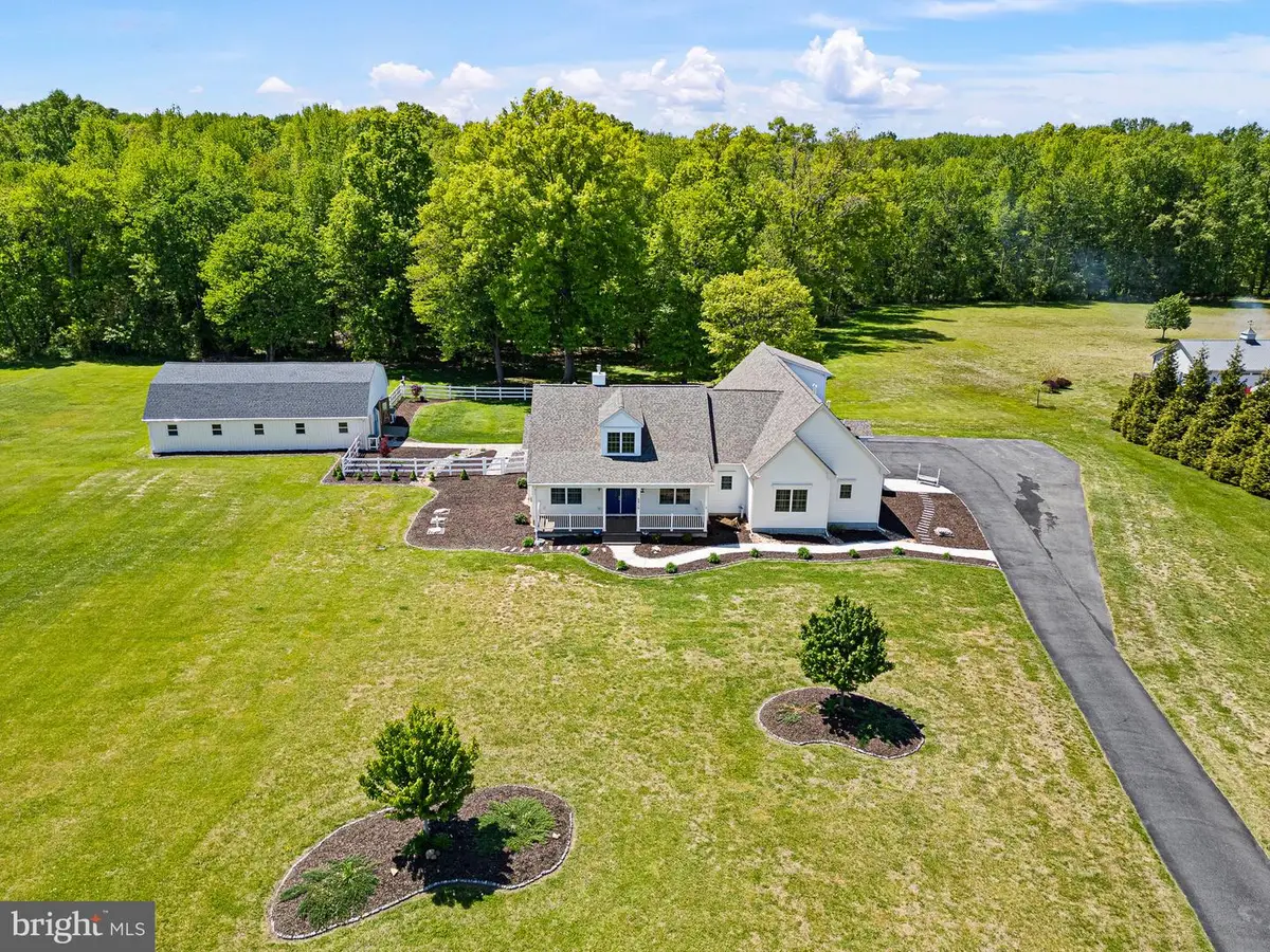 5916 Summit Bridge Rd, Townsend, DE 19734 - #1
