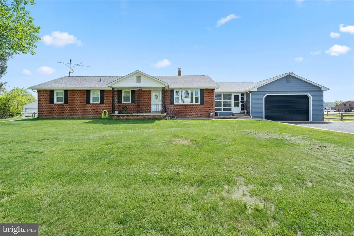 555 Old Summit Bridge Rd, Middletown, DE 19709 - #1