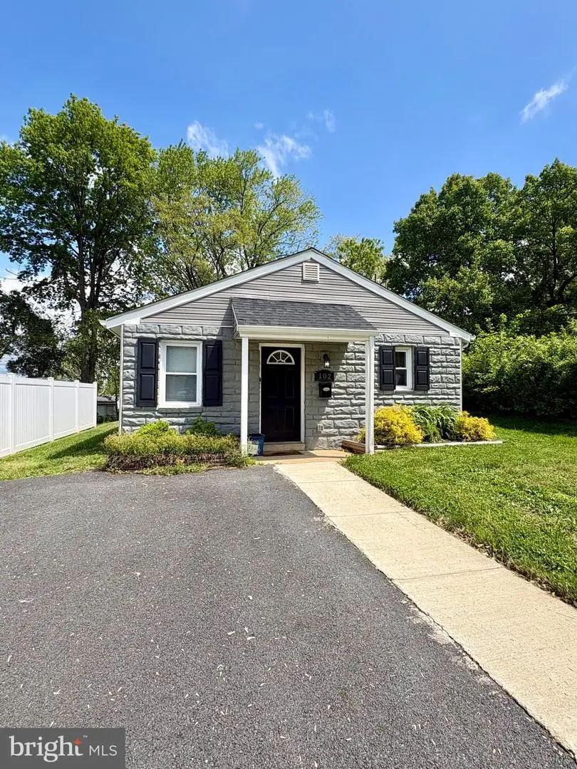 102 Oval Cir, Wilmington, DE 19801 - #2