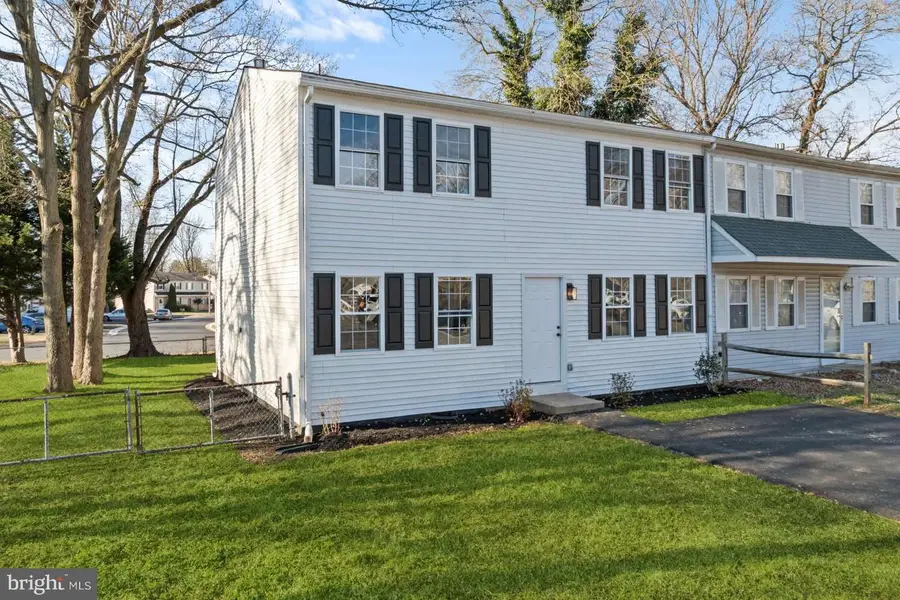 12 Heron Ct, Newark, DE 19702 - #3