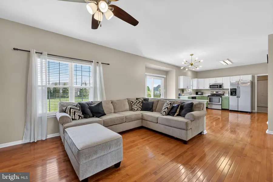 112 Olivine Cir, Townsend, DE 19734 - #3
