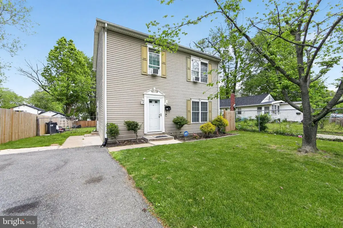 21 Lloyd St, Wilmington, DE 19804 - #1