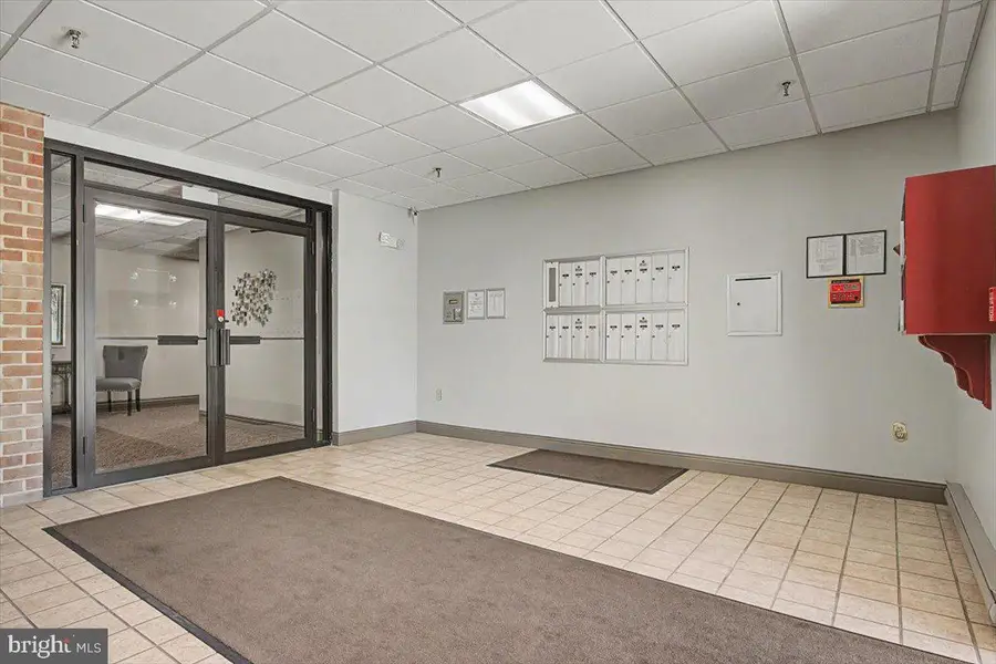 3207 Falcon Lane #123, Wilmington, DE 19808 - #2