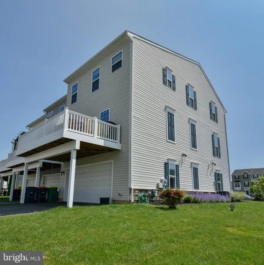 331 S Parkway Dr, Middletown, DE 19709 - #1