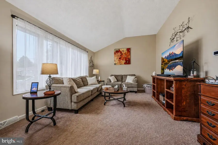 2 Merion Rd, Newark, DE 19713 - #3