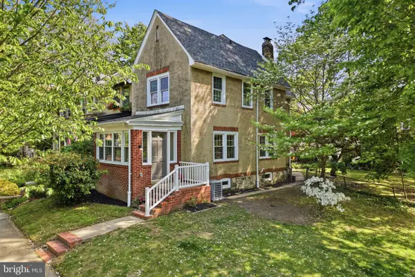 2042 Clark St, WILMINGTON, DE 19805