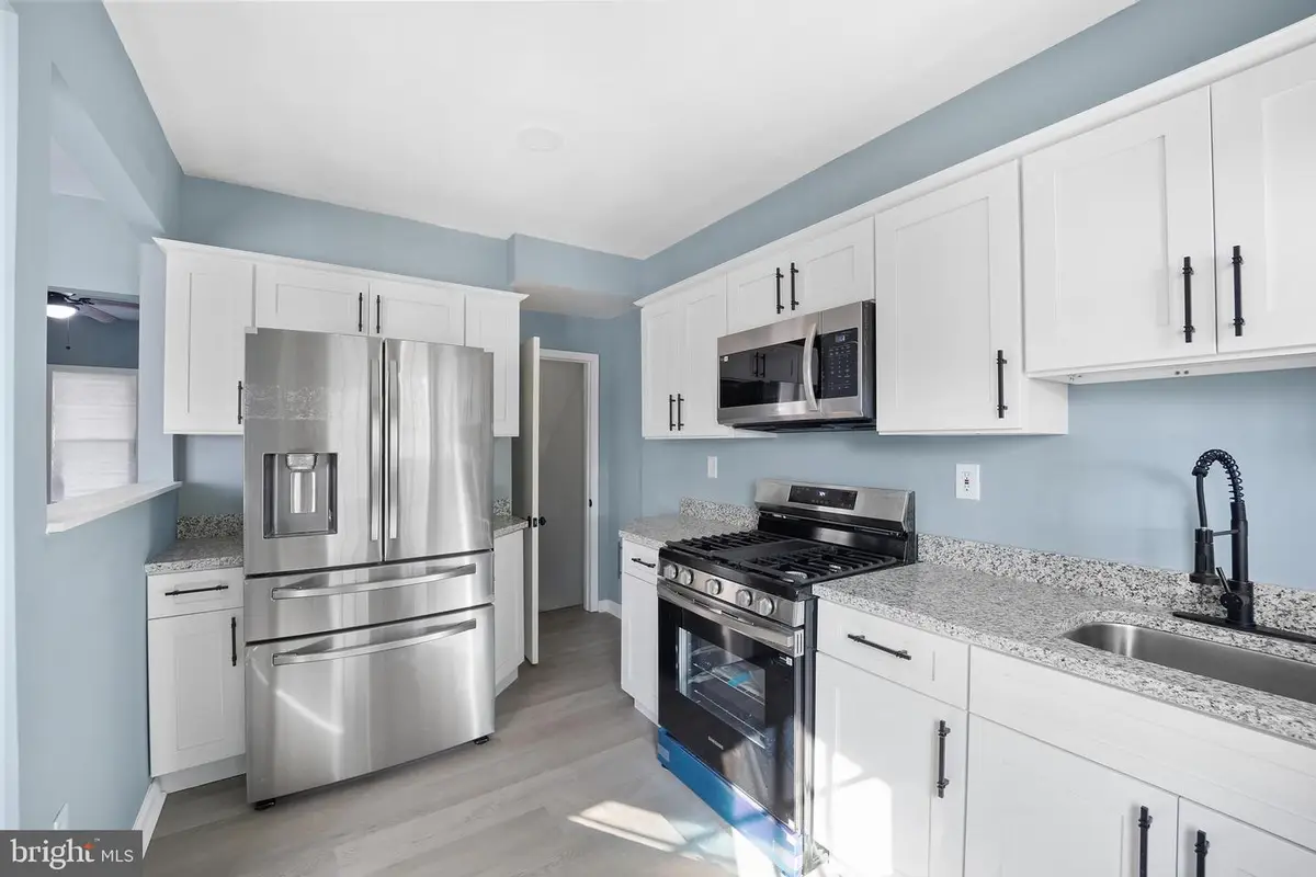 19 W 37th St, Wilmington, DE 19802 - #1