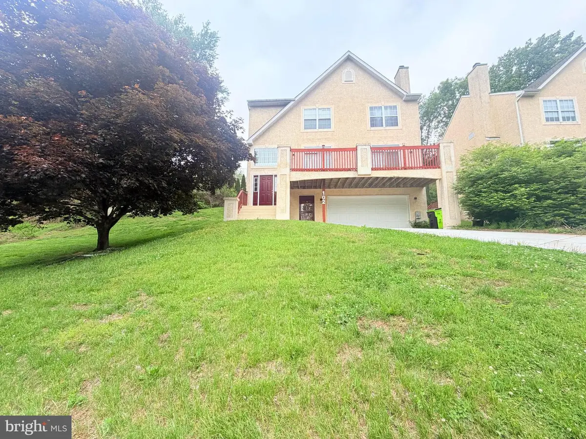 102 Thomas Ln, Newark, DE 19711 - #1