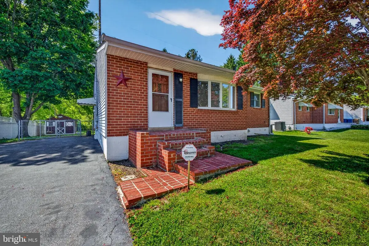 61 Greenridge Rd, Newark, DE 19711 - #1