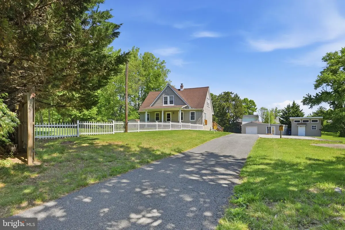 768 Salem Church Rd, Newark, DE 19702 - #1