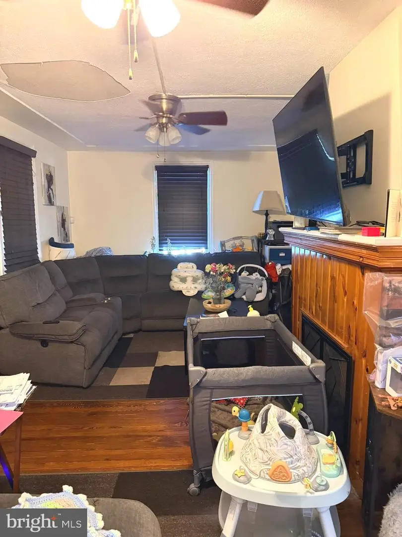 402 West Ave, New Castle, DE 19720 - #3