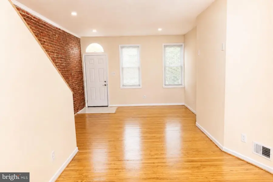 802 N Madison St, Wilmington, DE 19801 - #2