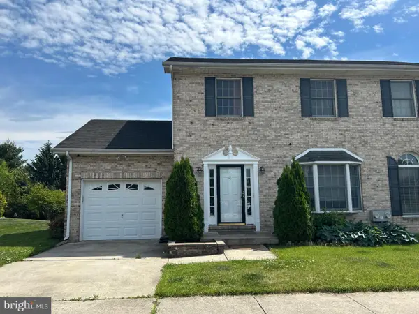 25 Marble House Dr, BEAR, DE 19701